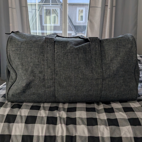 Herschel Supply Company 43L Gray Duffel Bag - Picture 7 of 10